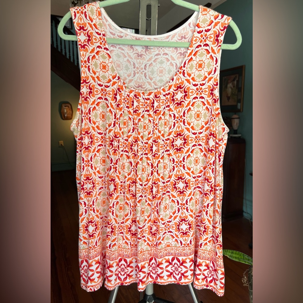 Croft & Barrow pleated tank (Sz Lg)